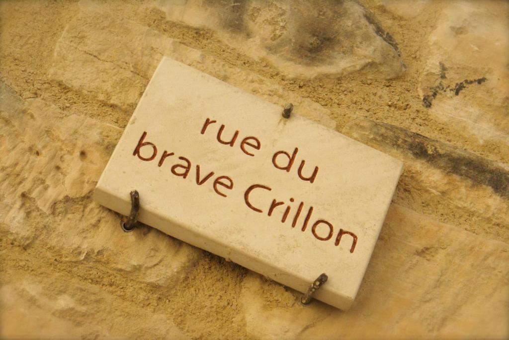 Le Crillon Hotel Murs  Eksteriør billede