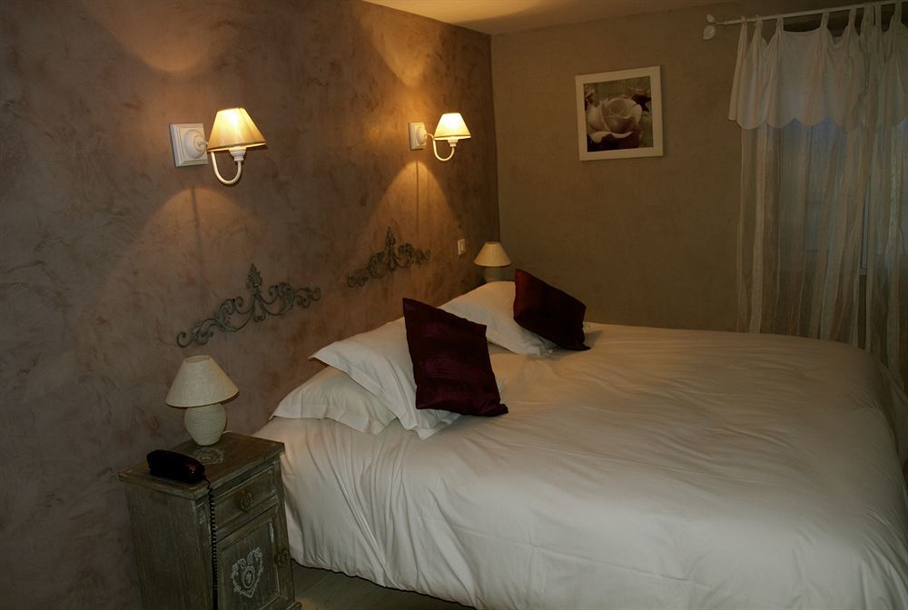 Le Crillon Hotel Murs  Eksteriør billede