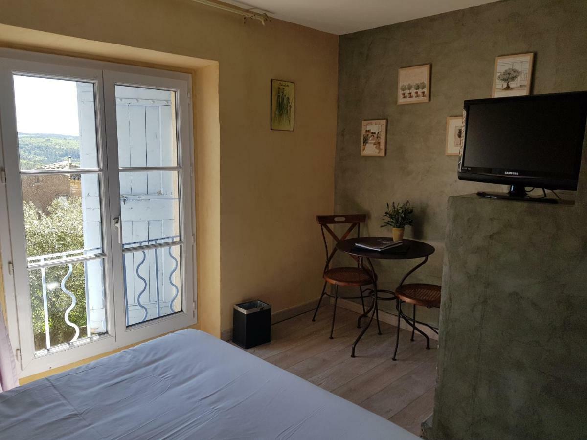 Le Crillon Hotel Murs  Eksteriør billede